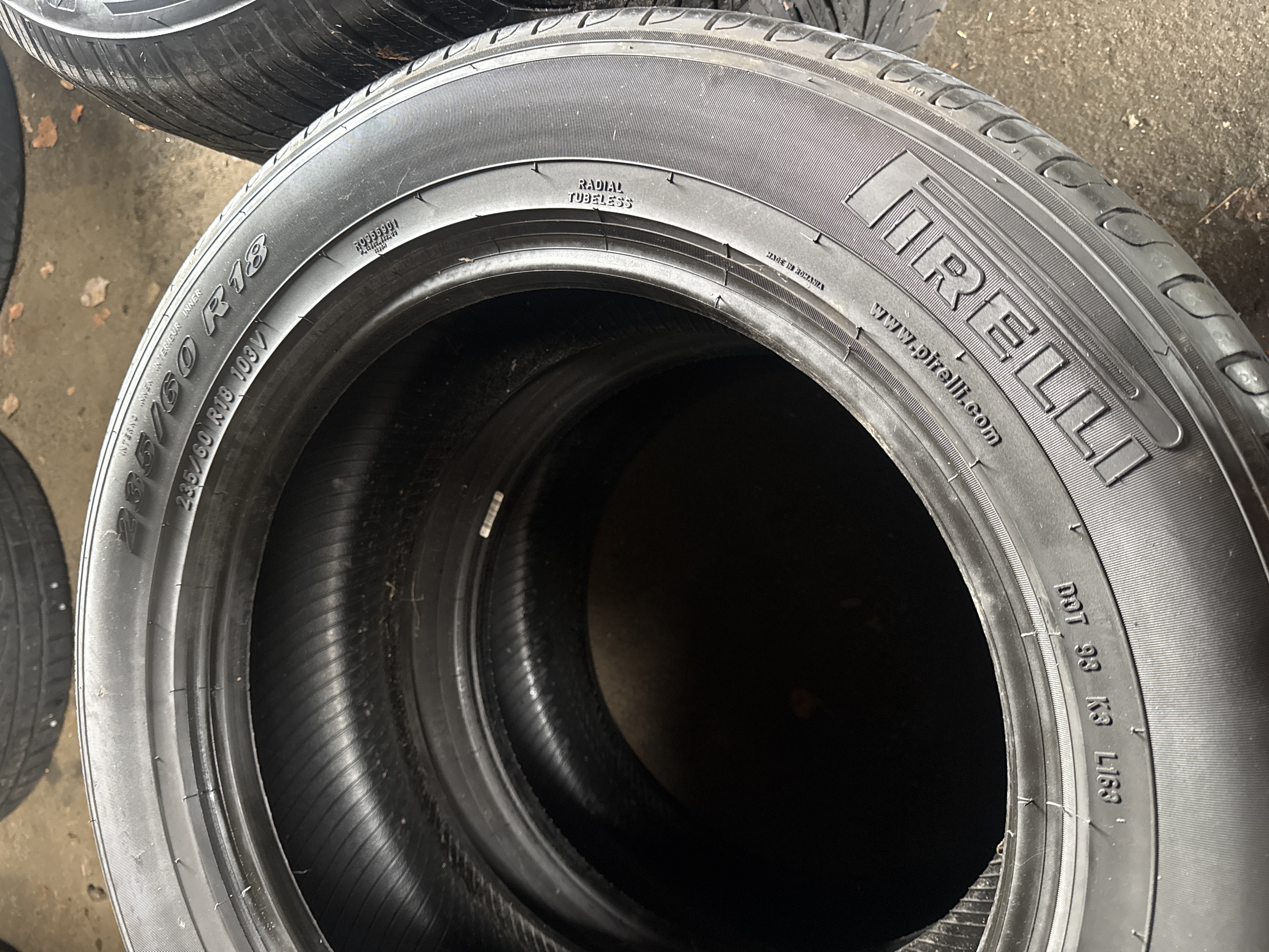 Pirelli 235/60 R18