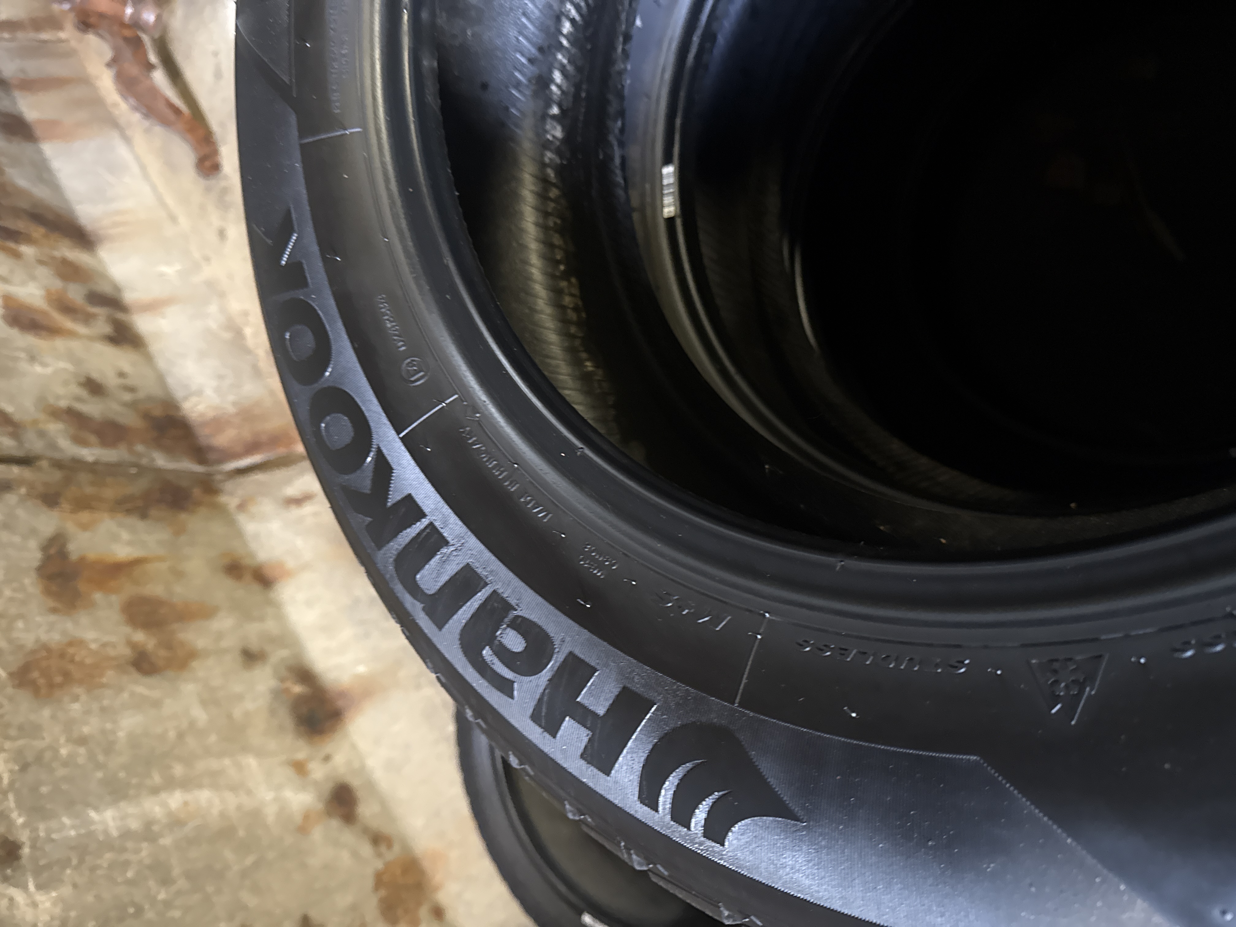 Hankook Icept evo 225/65 R17