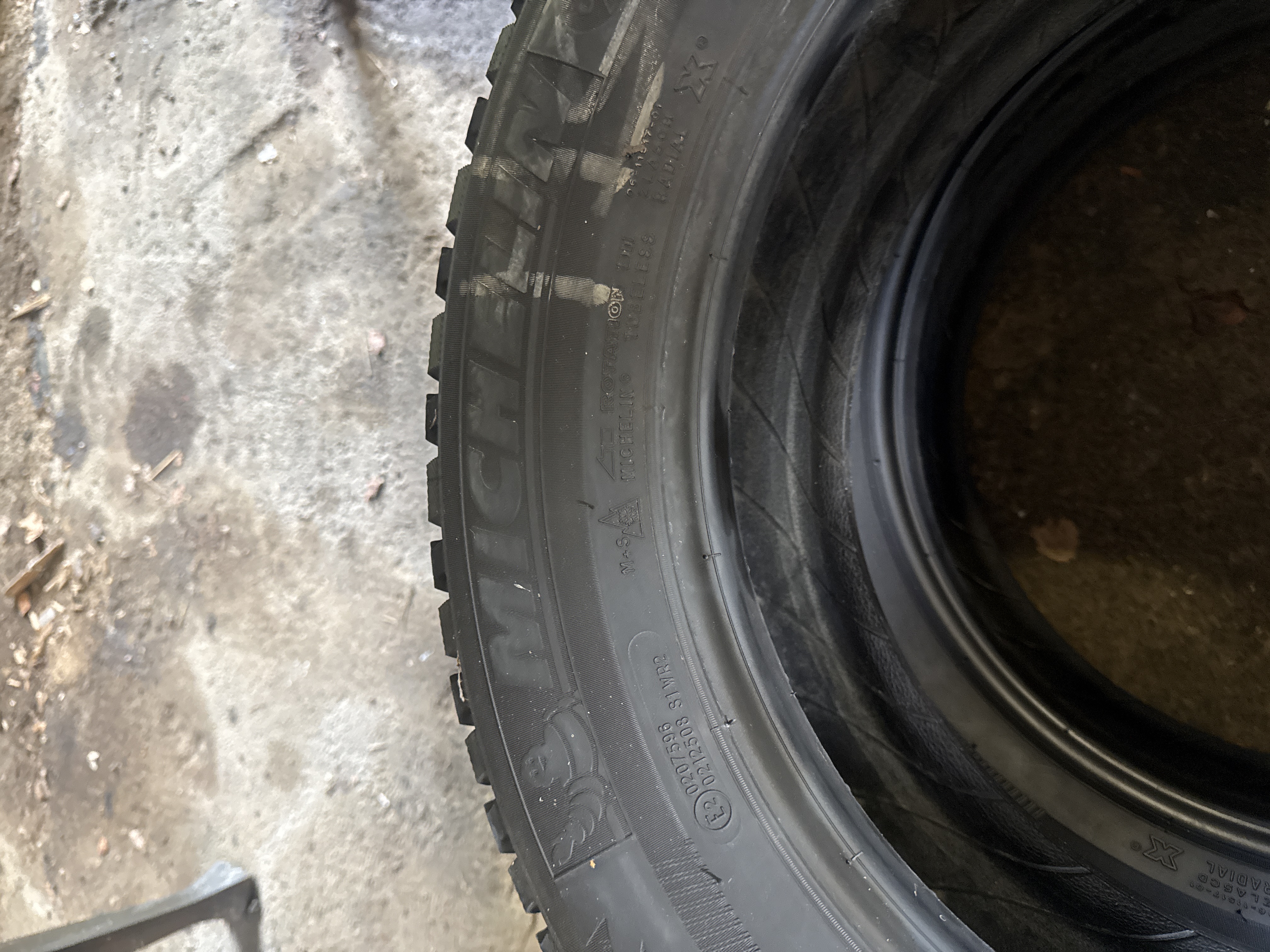 Michelin X-Ice North 215/65 R16