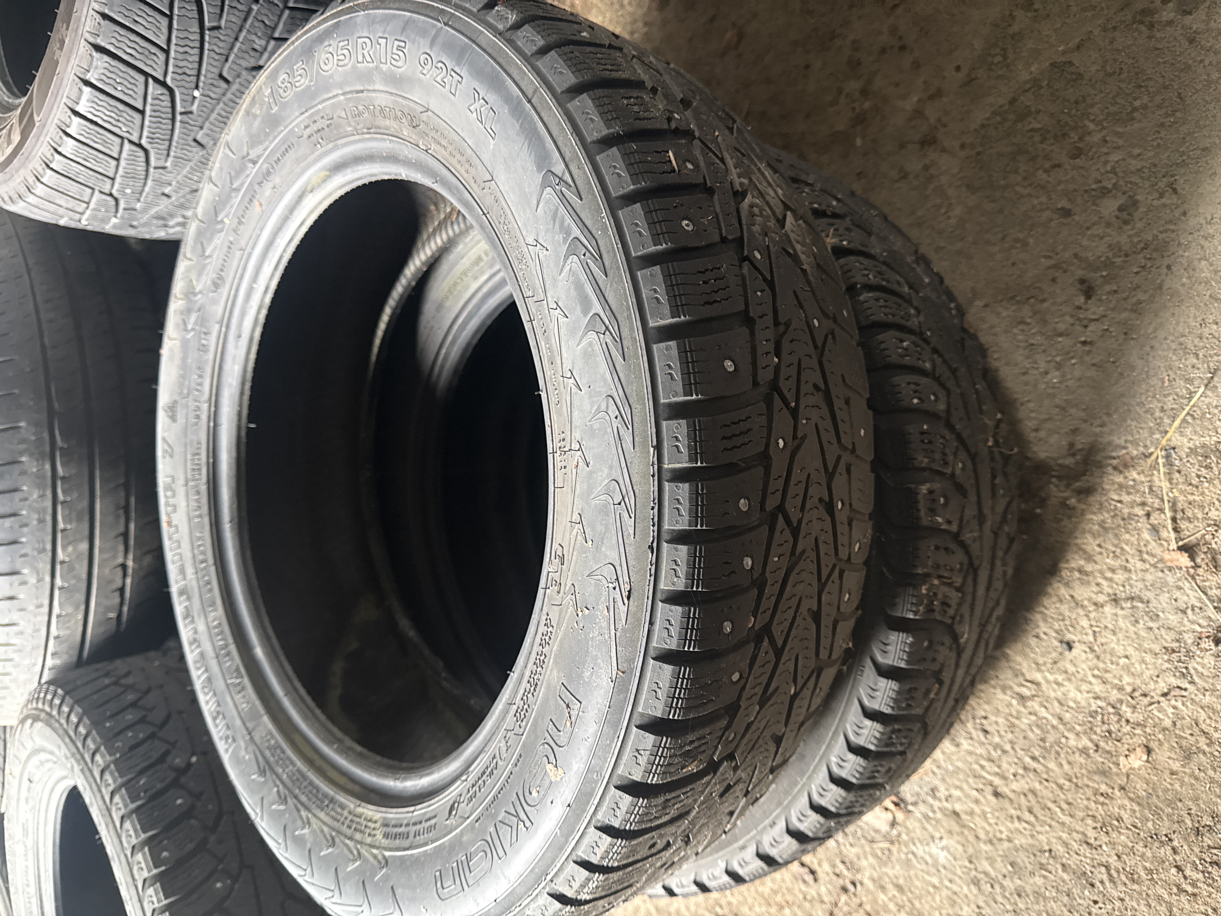 Nokian hakkapeliitta 7 185/65 R15